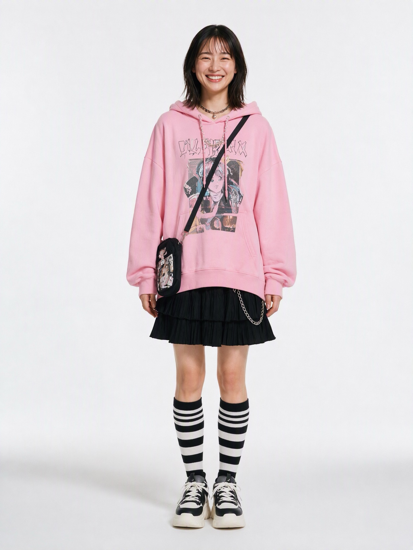 Unklares Anprobe-Ergebnis eines KI-Modells: pinkfarbener Hoodie, schwarzer Rock, Tasche, Schmuck, Ringelsocken und Turnschuhe.